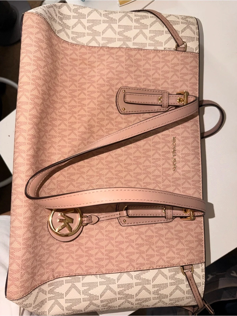 Michael Kors Voyager Medium Signature Tote Blush Pink Cream Gold Hardware